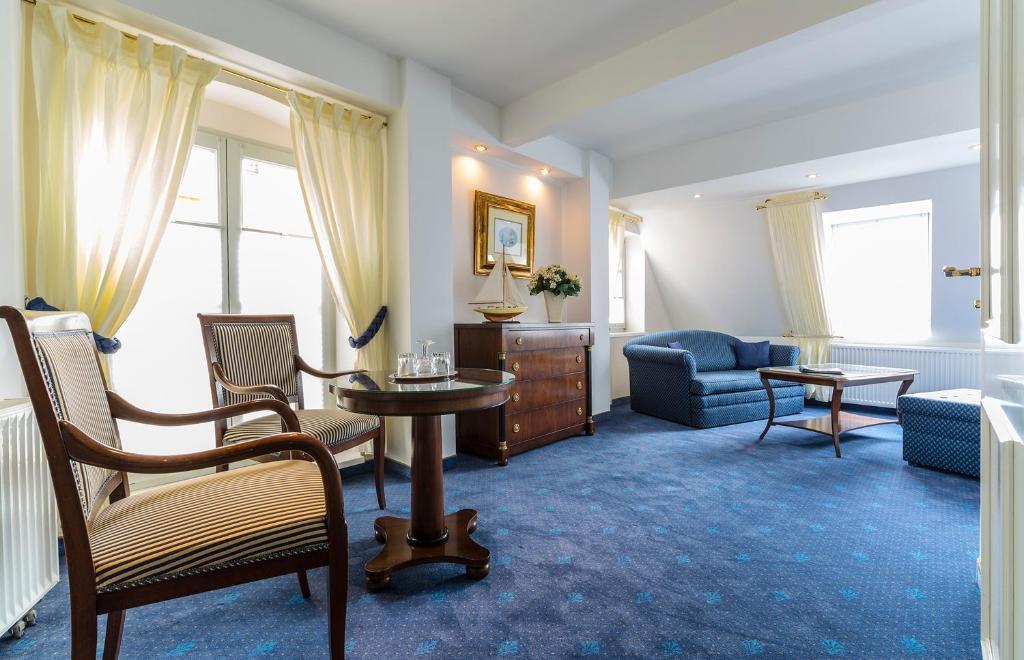 Hotel Am Yachthafen Waren  Luaran gambar