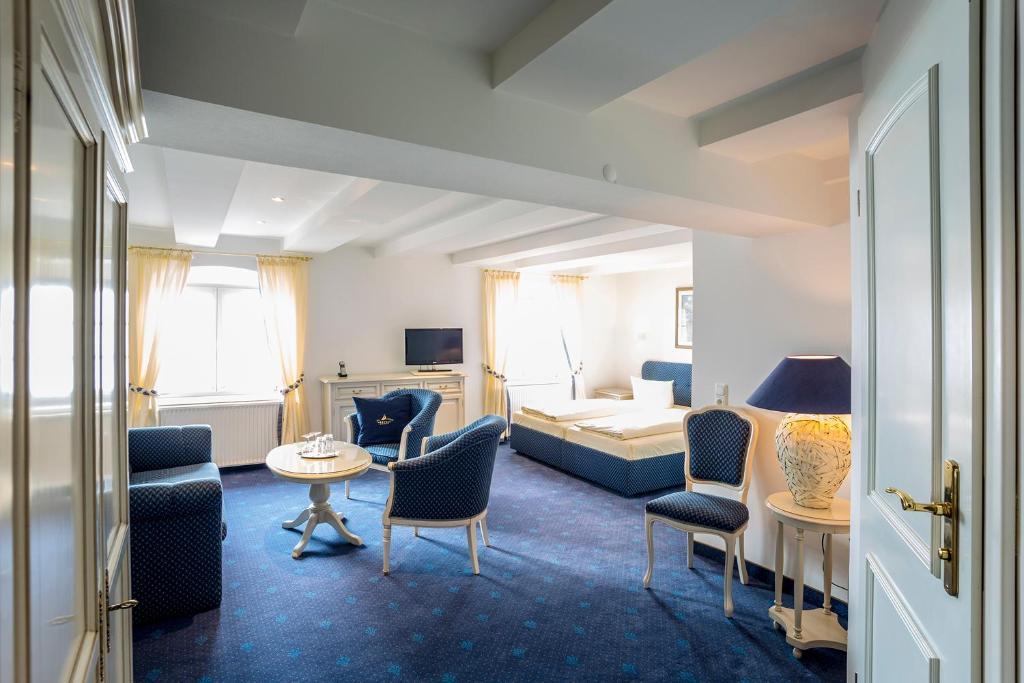 Hotel Am Yachthafen Waren  Luaran gambar
